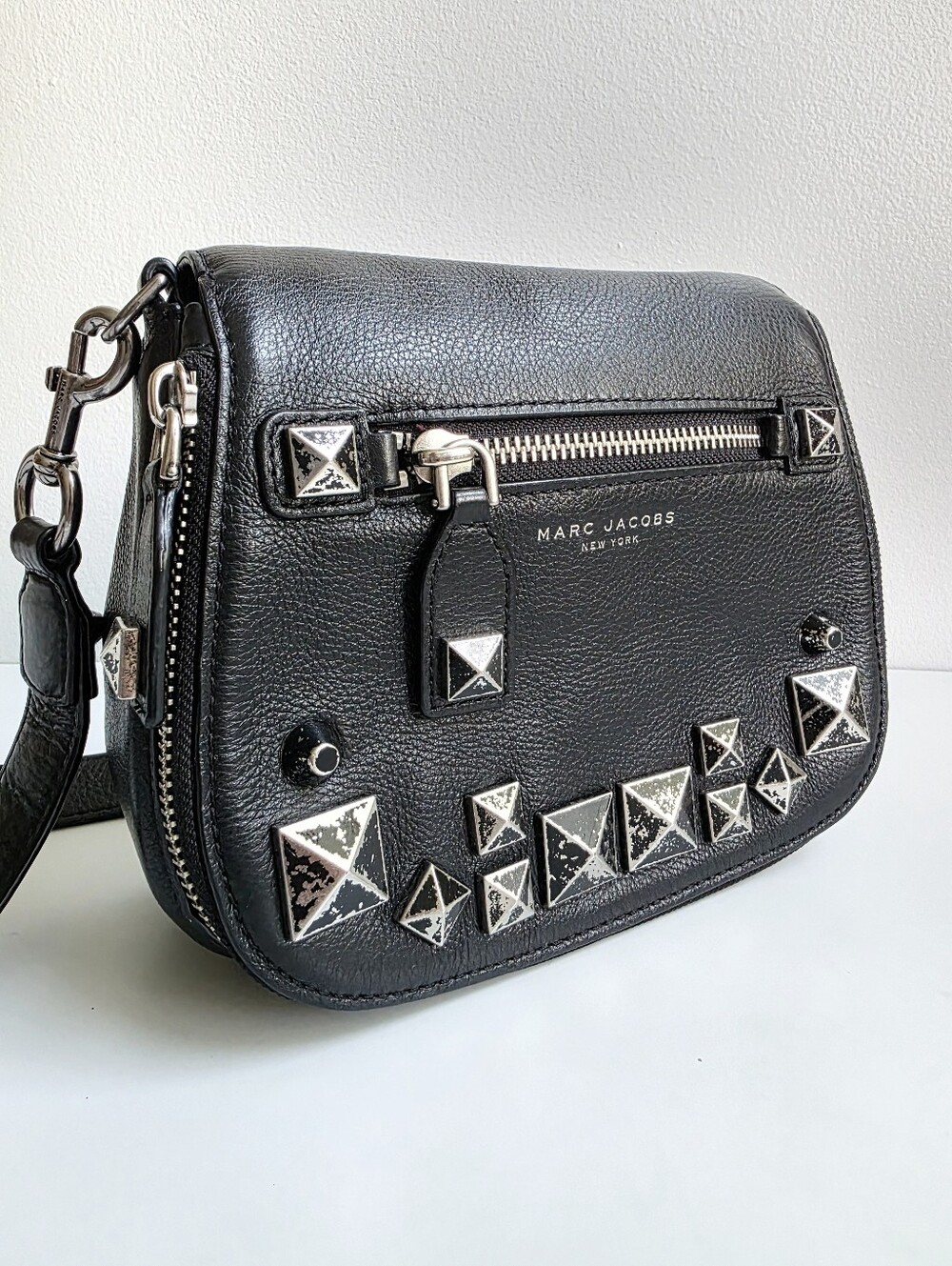 Marc Jacobs Recruit Studded Saddle Bag - Picture 2 of 14